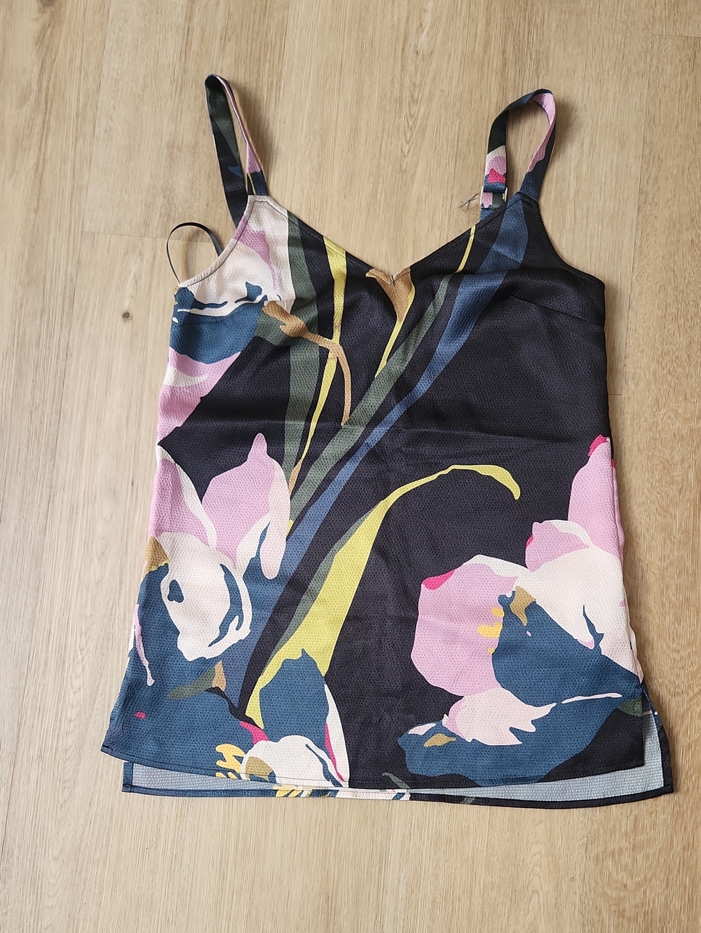 TED BAKER- size 8 UK- Floral V-Neck Cami Tank Top - Black & Pink